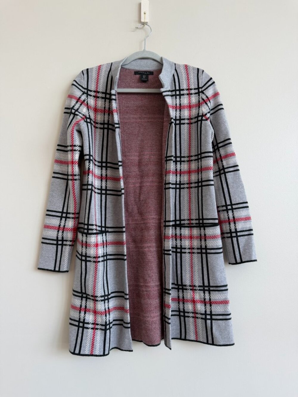 NWOT Tahari Gray Red Black Plaid Long Cardigan Coatigan Size Small